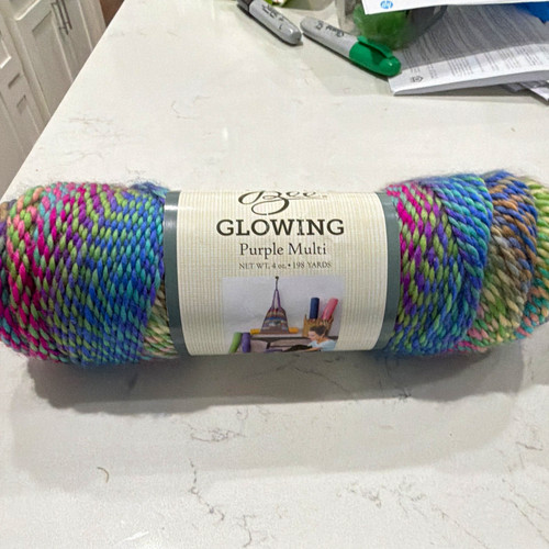 Yarn bee glowing purple - yarn,